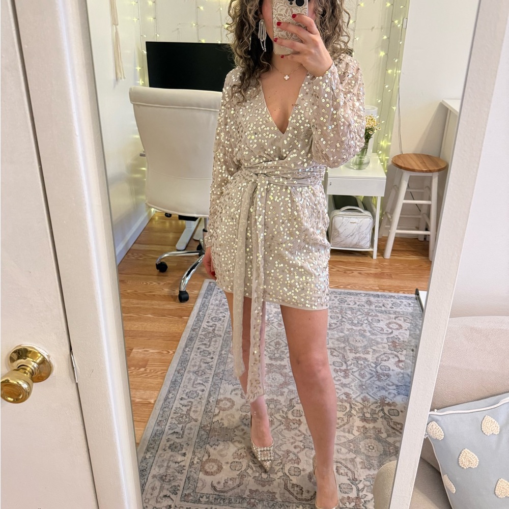 ASOS Design Petite Mini Dress w/Scatter
Sequin Gold Cocktail Evening